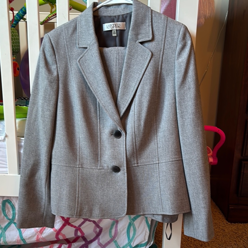 Kasper Gray Tailored Blazer Professional Wool-Blend with matching pants.